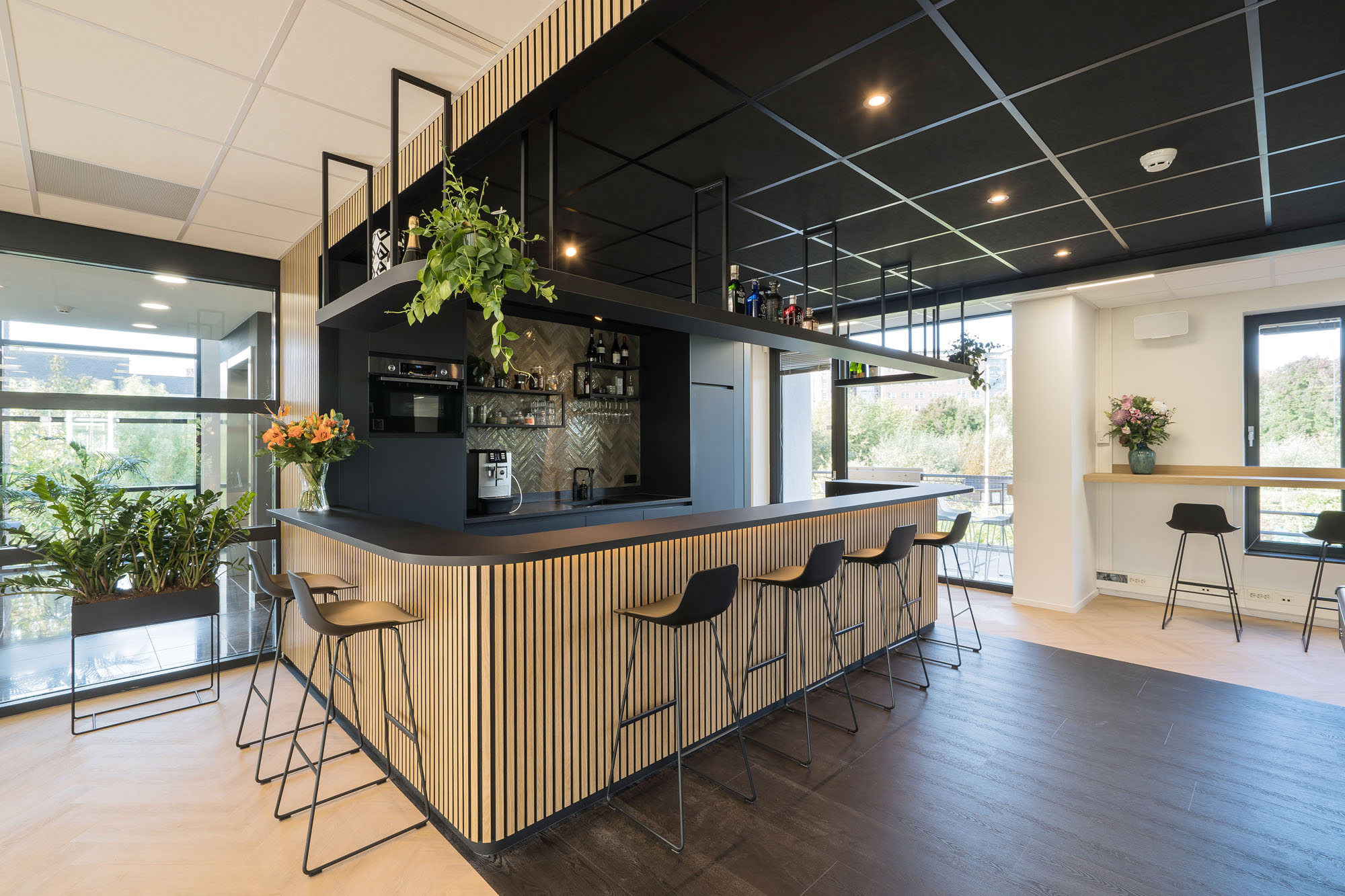 Utrecht Fte Groep Design And Build Glaswanden Maatwerk Interieurbouw Intermontage 042